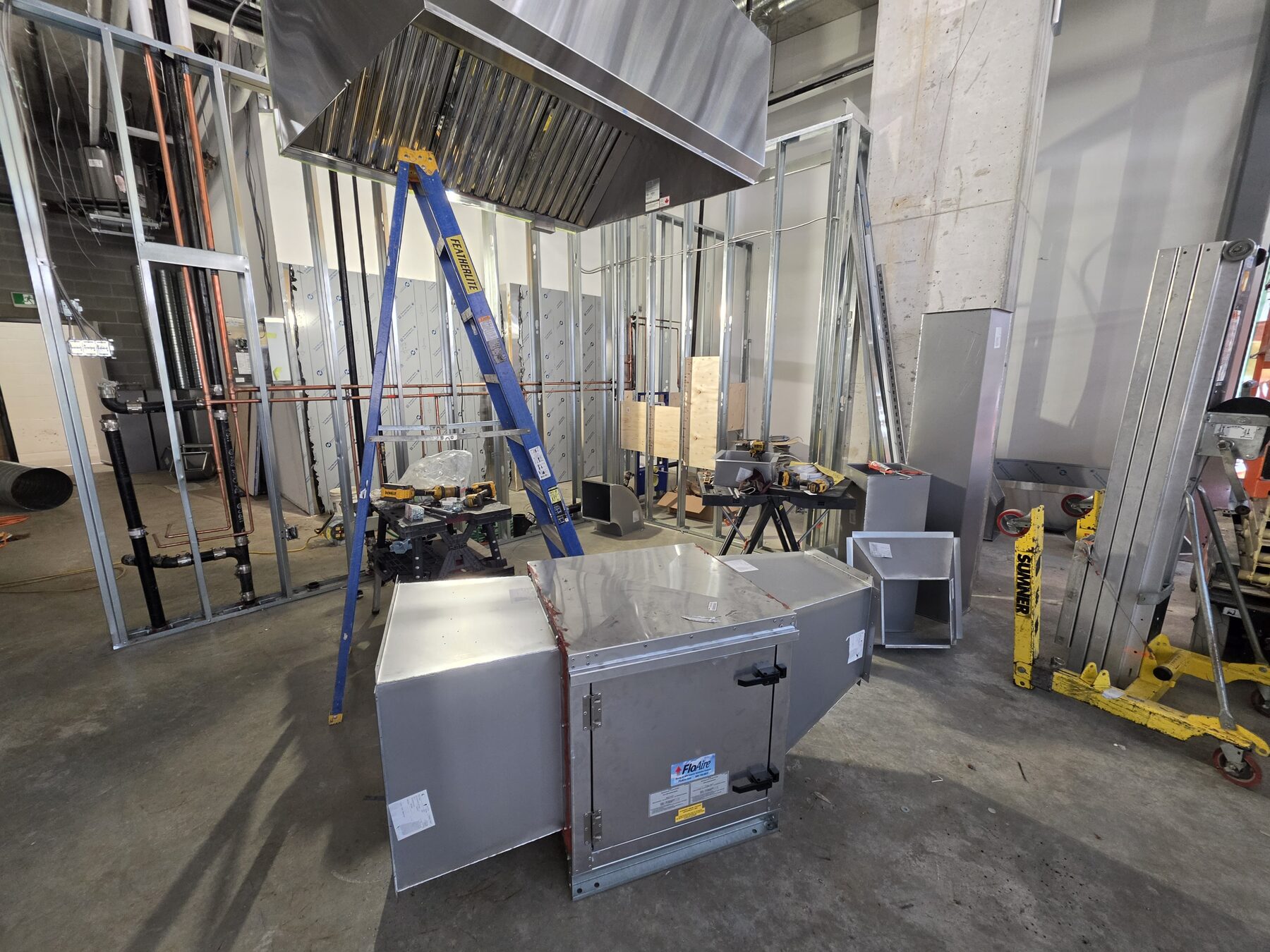 Commercial kitchen exhaust installation